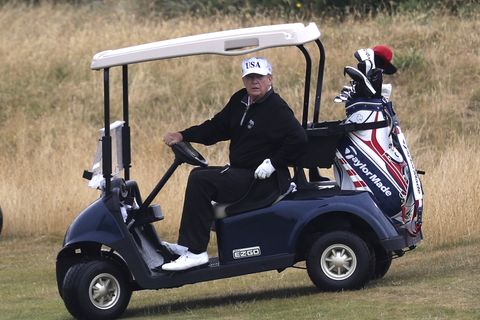 Donald Trump, hier im Juli 2018 in seinem eigenen Golfclub in Turnberry, Schottland, golft deutlich mehr als Barack Obama