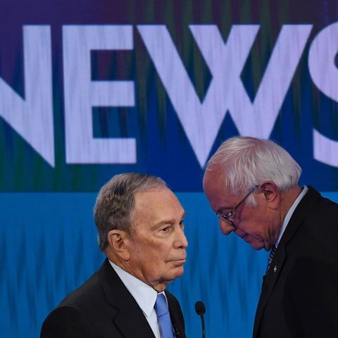Michael Bloomberg (l.) hatte beim TV-Duell besonders mit den Angriffen von Bernie Sanders zu kämpfen