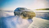 Der BMW i4 steht in Genf als seriennaher Prototyp