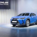 Der Lexus UX 300e soll rund 400 Kilometer weit kommen