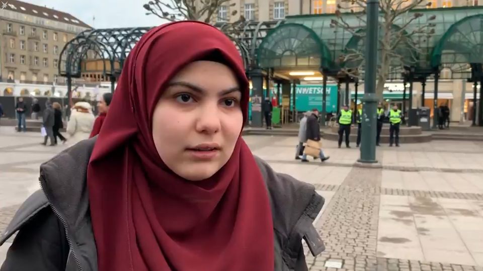 Eine junge Muslima spricht über den Anschlag in Hanau Eine junge Muslima spricht über den Anschlag in Hanau