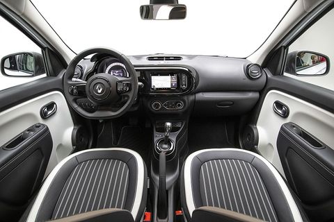 Unspektakuläres typisches Renault Cockpit