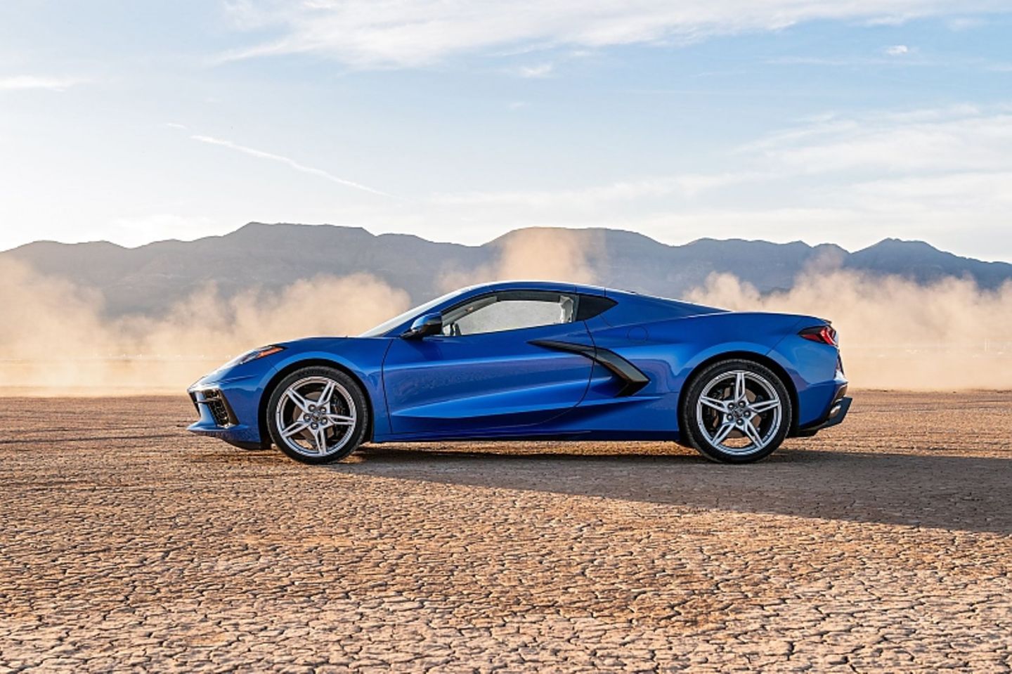 Die Chevrolet Corvette C8 Stingray ist 4,63 Meter lang