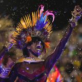 Voller Leidenschaft: Am Sonntag- und Montagabend dürfen nur die besten Sambaschulen der Stadt ihr Können demonstrieren.