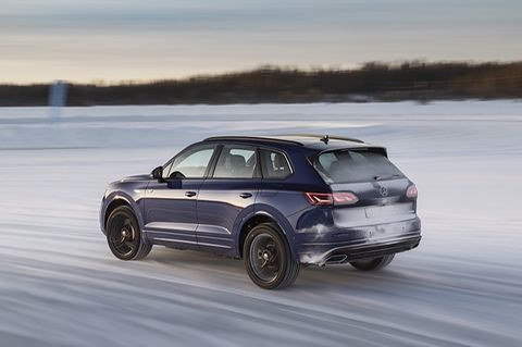 VW Touareg R Hybrid