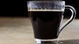 Lungo  Espresso lungo steht für "langer Espresso" auf Italienisch. Vergleichbar mit einem doppio oder einem doppelten Shot. Für einen lungo wird mehr Wasser verwendet als für einen normalen Espresso.