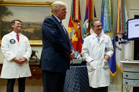 Donald Trump und Ronny Jackson