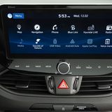 Das Infotainment ist jetzt deutlich zeitgemäßer