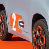 Der Citroen Ami läßt sich mit Stickern individualisiere