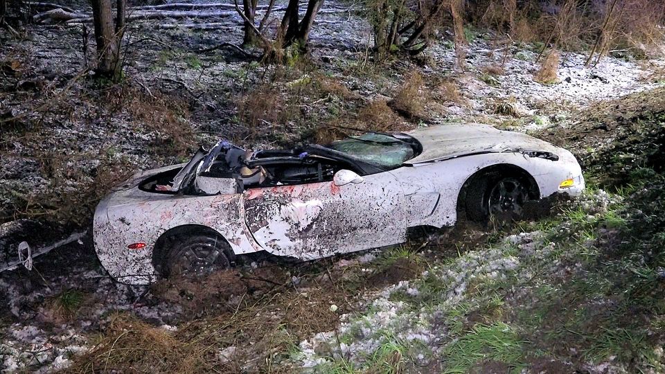 nachrichten deutschland - unfall sportwagen
