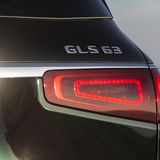 Diese Rücklichter werden die meisten vom schnellen SUV sehen