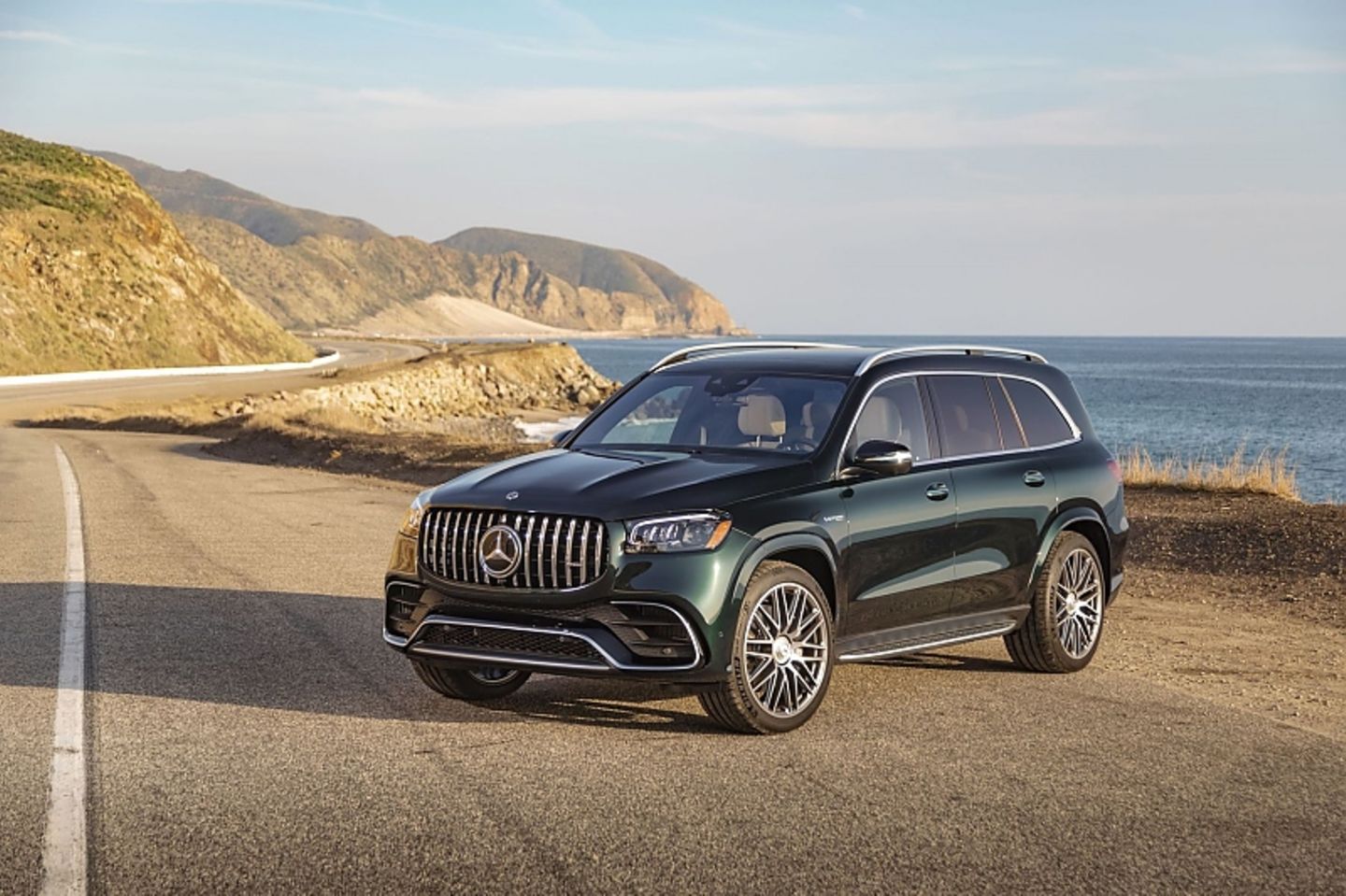 Der Mercedes-AMG GLS 63 4Matic+ wird rund 148.000 Euro kosten