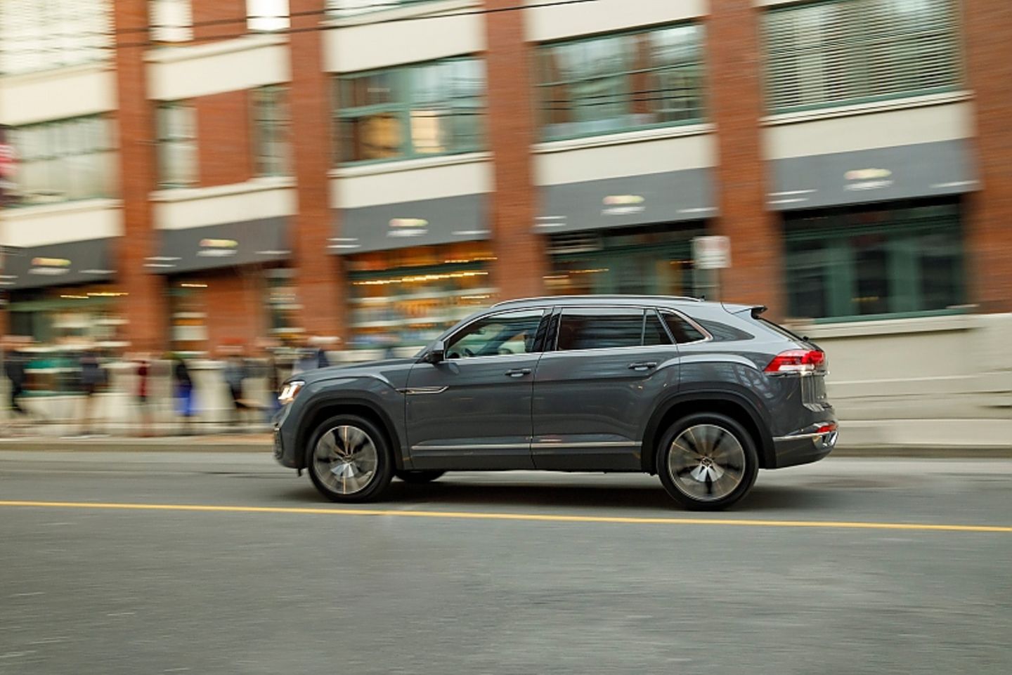 VW Atlas Cross Sport 2.0 TSI AWD