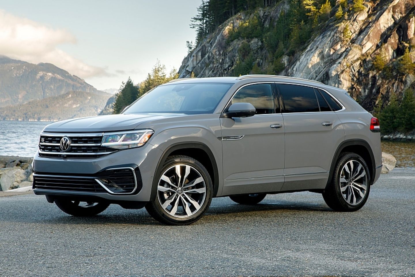 VW Atlas Cross Sport 2.0 TSI AWD