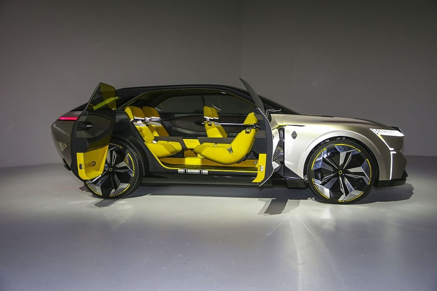 Renault Morphoz (Z36)