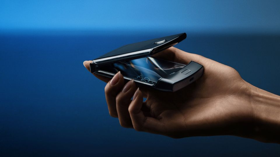 Neue Technologie: Die Wahrnehmung von Klappsmartphones wie dem Motorola Razr hat sich im letzten Jahr verändert