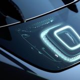 Das leuchtende Pininfarina-Herz ist Markenzeichen des Autos