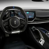 Durch das Greifen an das Lenkrad sollen keine relevanten Informationen verdeckt werden