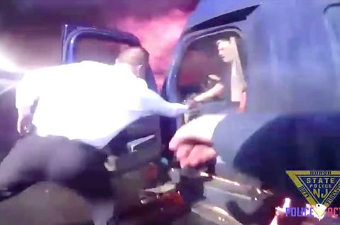 Heldenhafter Einsatz: Polizisten retten Lkw-Fahrer aus brennendem Truck