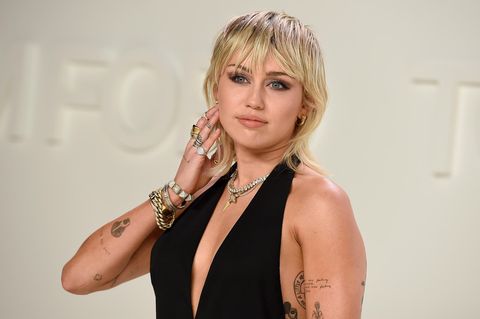 Miley Cyrus präsentiert neues "Nackte Frau"-Tattoo