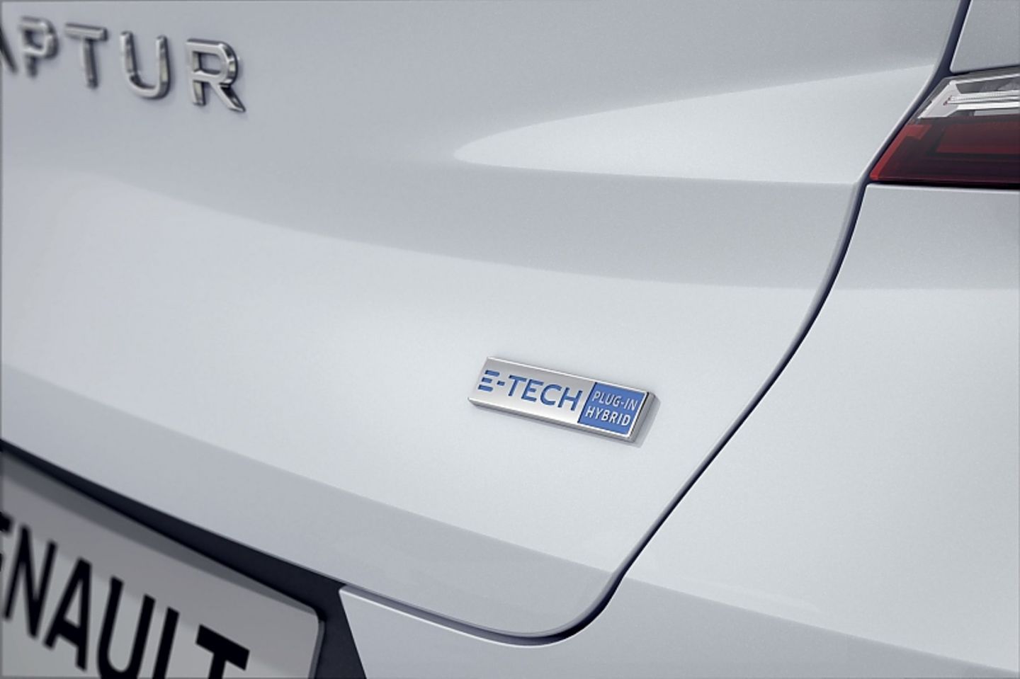 Der Renault Captur E-Tech PHEV kommt rein elektrisch bis zu 65 Kilometer weit (Stadtmodus)