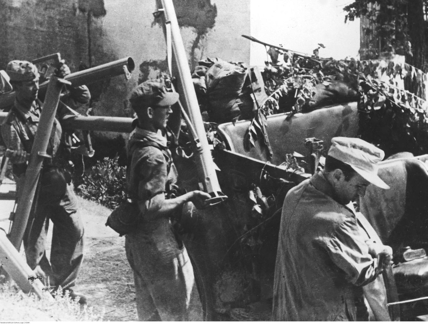 Gegen Ende des Krieges sollte diese Nahbekämpfungswaffen die gegnerischen Panzer aufhalten.