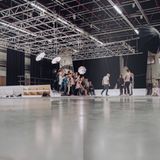 Fotograf Thomas Kost inszeniert das letzte Ensemble-Foto