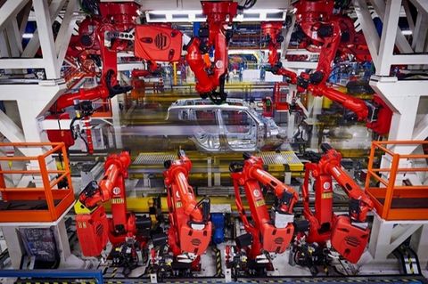 Wenn die Fertigung in China weiter stillsteht, werden die Auswirkungen für die Autobauer drastisch