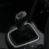 Die Sechsgang-Handschaltung harmoniert gut mit dem 115 PS Diesel