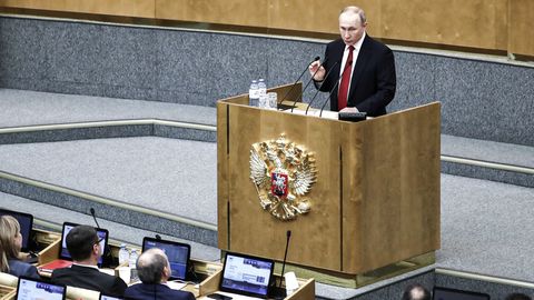 Wladimir Putin spricht vor der Abstimmung über die größte Verfassungsänderung in der Geschichte Russlands in der Staatsduma