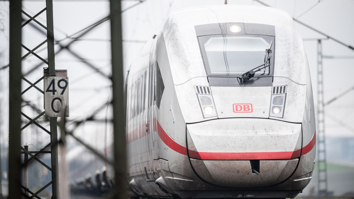 Ein ICE-Zug der Deutschen Bahn: Ab 60 Minuten Verspätung erhalten die Fahrgäste 25 Prozent des Fahrpreises zurück.