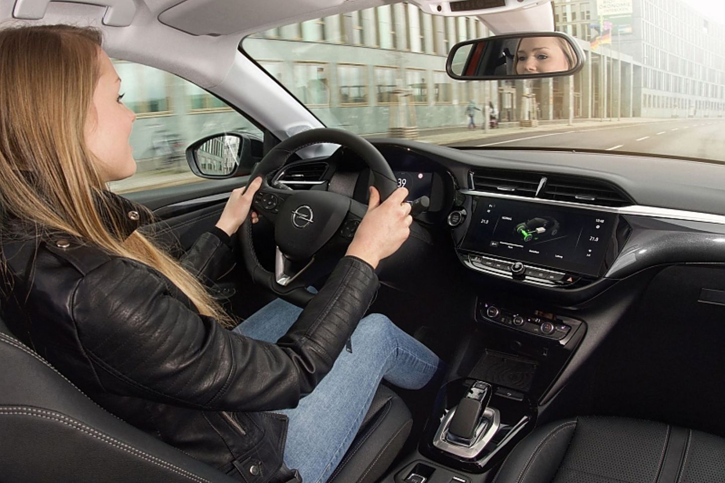 Das digitale Cockpit entspricht dem des "normalen" Corsa