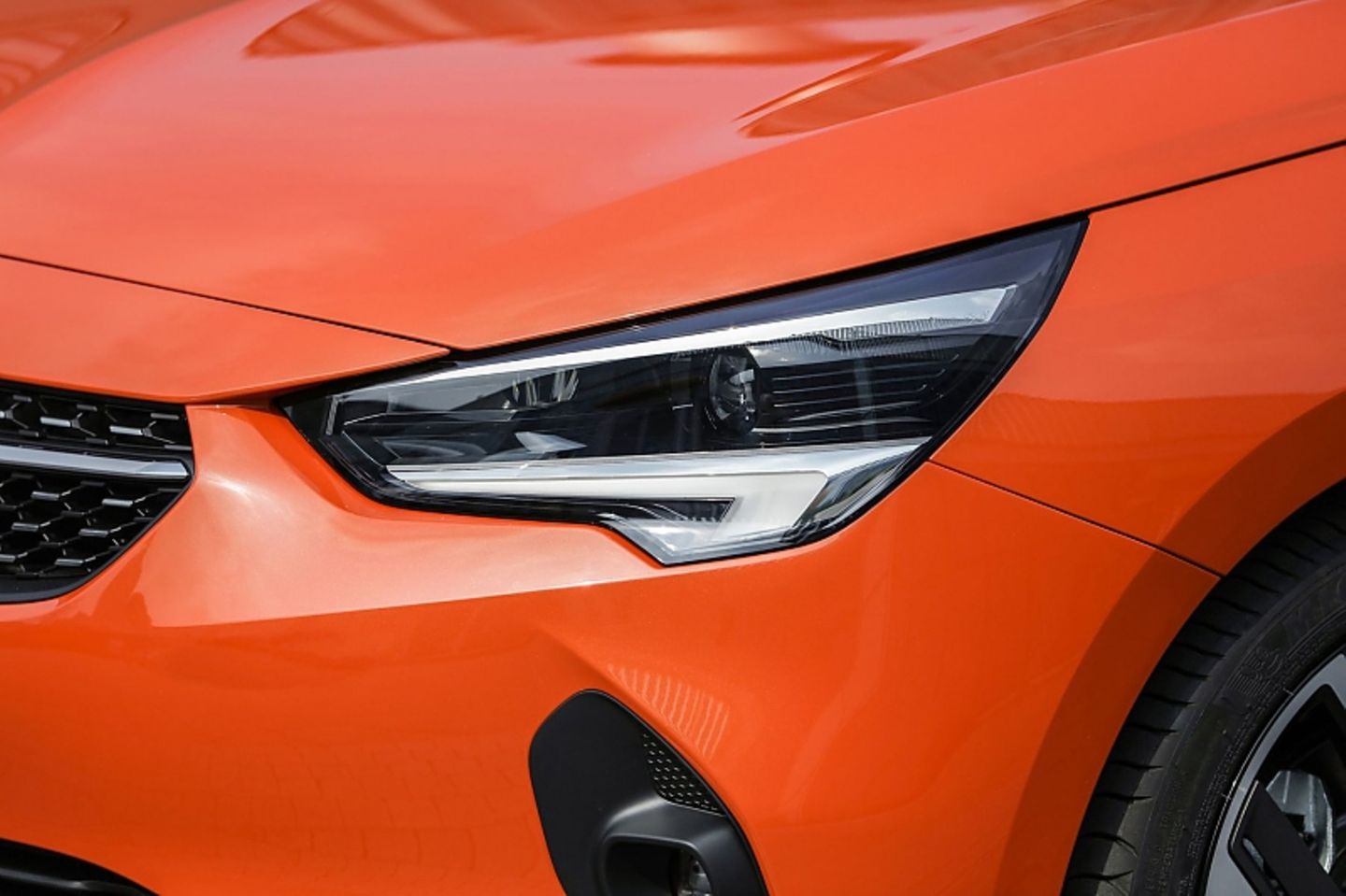 Der Opel Corsa-e hat Voll-LED Licht serienmäßig