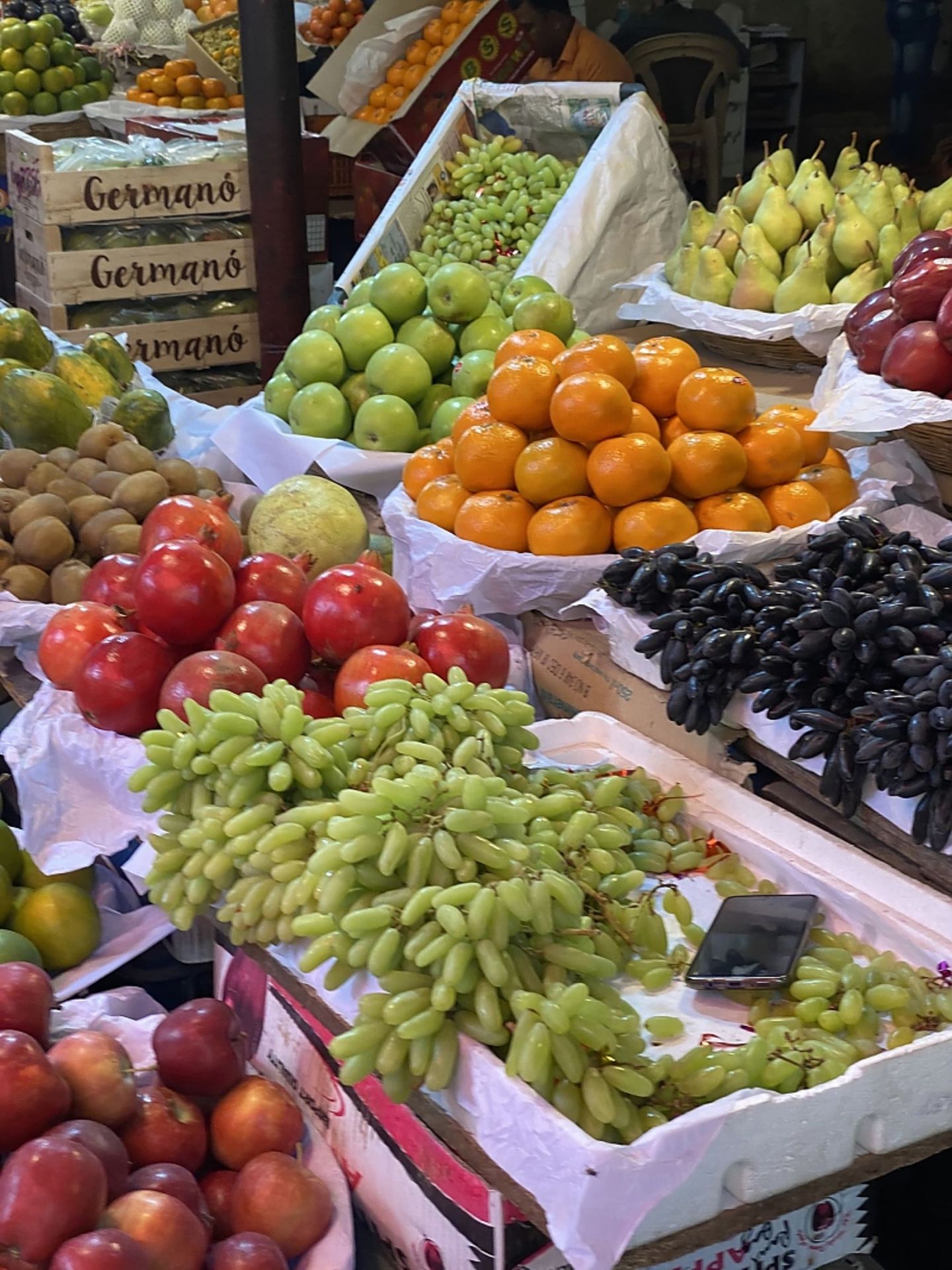 Frische und köstliche Früchte wohin das Auge schaut