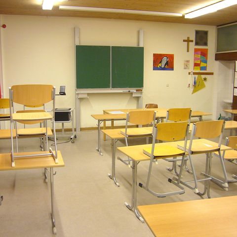 Viele Klassenzimmer bleiben wegen Schulschließungen vorerst leer.