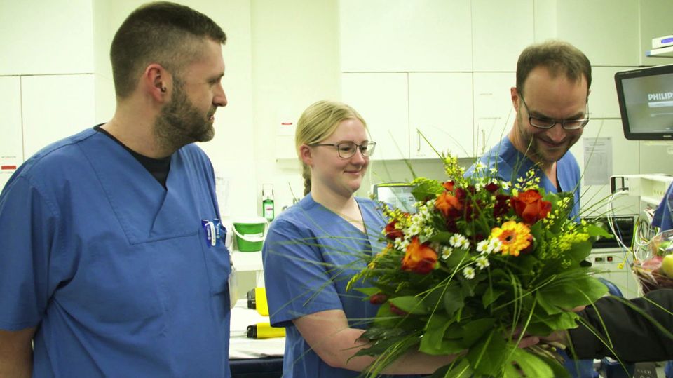 Klinikmitarbeitern in Kiel wird für ihre Arbeit in Coronavirus-Zeiten gedankt