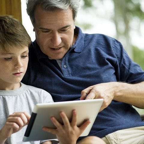 Mit den richtigen Apps ersetzt das Tablet das Schulbuch.