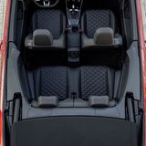 Richtig viel Platz ist nur vorne, hinten wird es eng