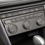 Vorne gibt es nur zwei USB-C Anschlüsse