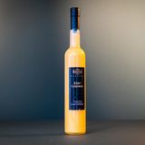 Platz 6: Dwersteg Eier-Liqueur Organic  Seit 1882 brennt die Familie Dwersteg Liköre. Der Eierlikör wird nach altem Hausrezept kalt hergestellt. Er ist biozertifiziert, hat 20% und wird geschmacklich mit Bourbon-Vanille abgerundet.     Unser Urteil: Bei diesem Eierlikör fällt zuerst die Konsistenz auf: Er ist deutlich dickflüssiger als andere, beinahe wie Pudding. Das finden einige der Tester gut, andere eher abturnend. Überraschend war der Geruch, denn der Dwersteg roch nach - nichts. Ob das an der Biozertifizierung liegt? Der Geschmack war okay, einigen einen Hauch zu medizinisch. Insgesamt kein Highlight.      Preis: etwa 25 Euro (0,5 Liter)