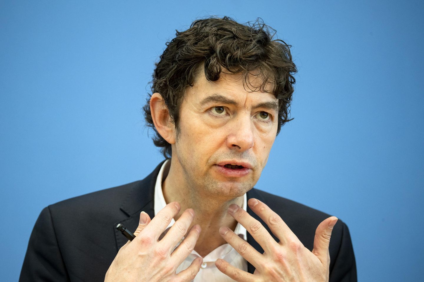 Virologe: Erklärer der Nation: Christoph Drosten Erklärer der Nation: Christoph Drosten