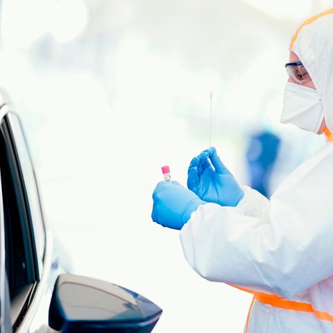 Corona-Test im mobilen Abstrichzentrum in Schwetzingen