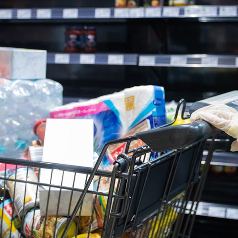 Hamsterkauf im Supermarkt