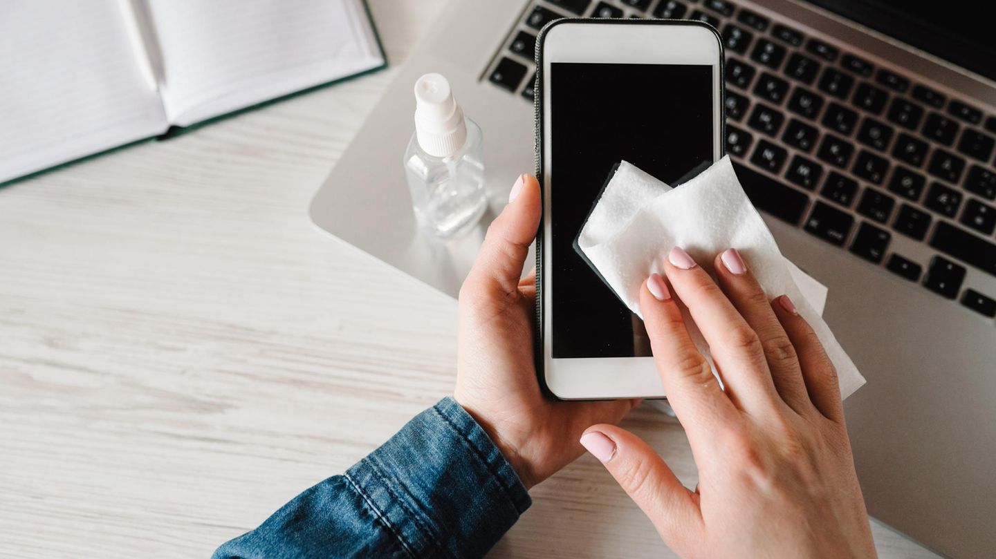 Handy reinigen Derzeit ist es wichtiger denn je, das Handy zu reinigen