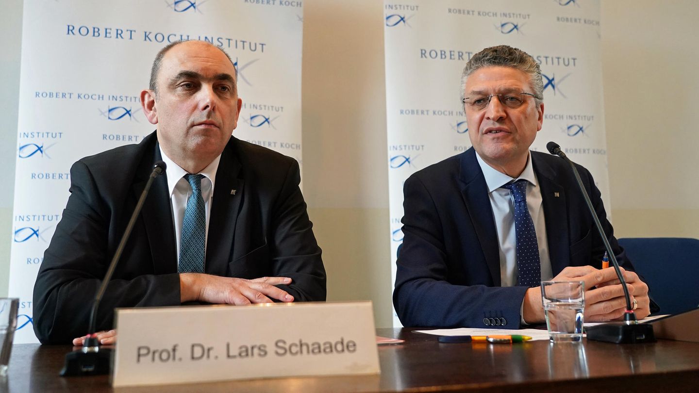 Leise Selbstkritik: RKI-Präsident Lothar Wieler (r.) und sein Vize Lars Schaade