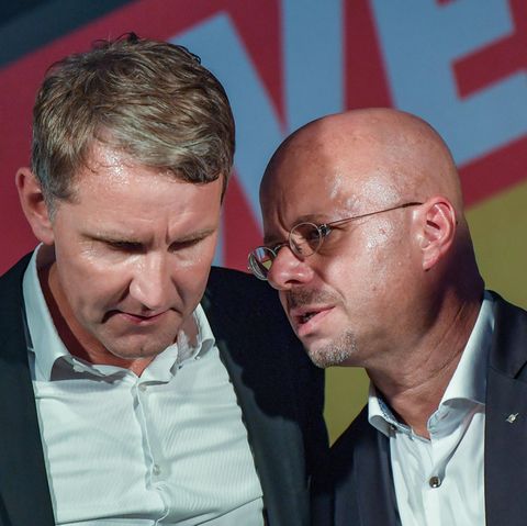 Björn Höcke (l), Vorsitzender der AfD in Thüringen und Andreas Kalbitz, Landesvorsitzender der AfD in Brandenburg