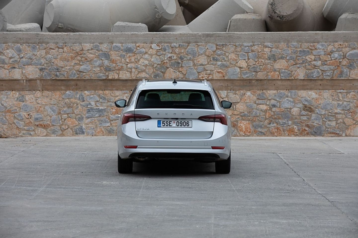 Bei der vierten Generation des Skoda Octavia wird beim Doppelkupplungsgetriebe erstmal die Shift-by -Wire Technologie eingesetzt