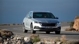 Nach 8,8 Sekunden knackt der Skoda Octavia Combi die 100 km/h Marke