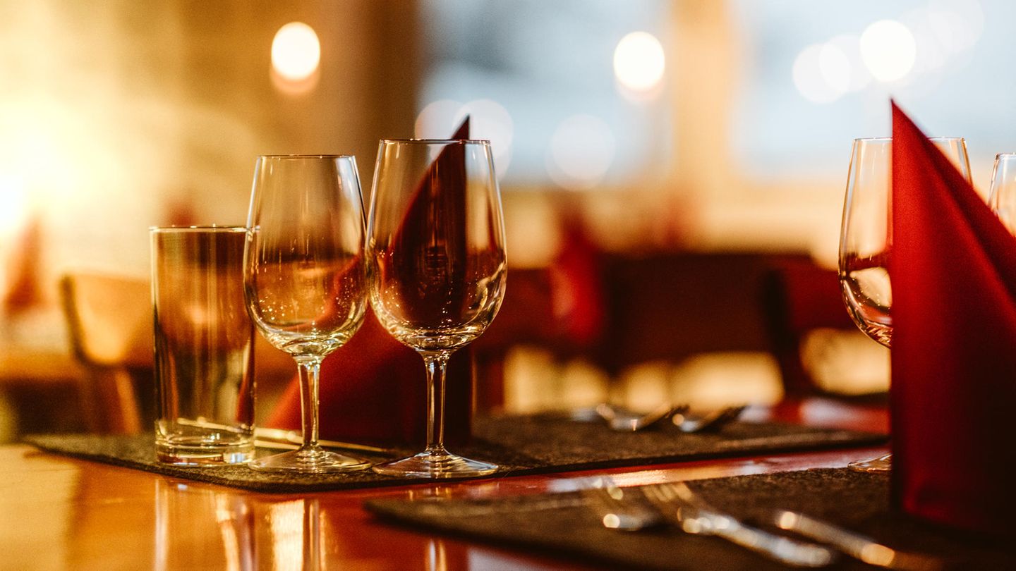 Ein festlicher Tisch im Restaurant