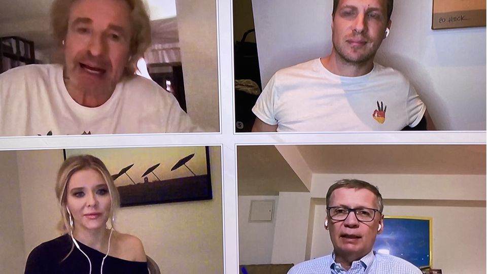 Fernsehen im Jahr 2020: Thomas Gottschalk, Oliver Pocher, Laura Karasek und Günther Jauch unterhalten sich in der "Quarantäne WG" via Skype.